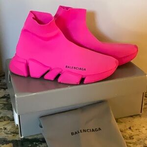 Balenciaga Speed 2.0 Euro 39 US 9 Neon Rose